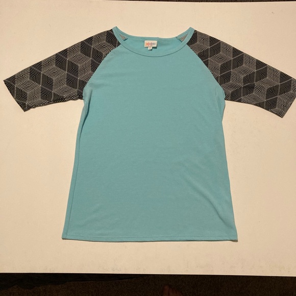 SALE 4 for $15 LuLaRoe Gigi - Picture 1 of 2